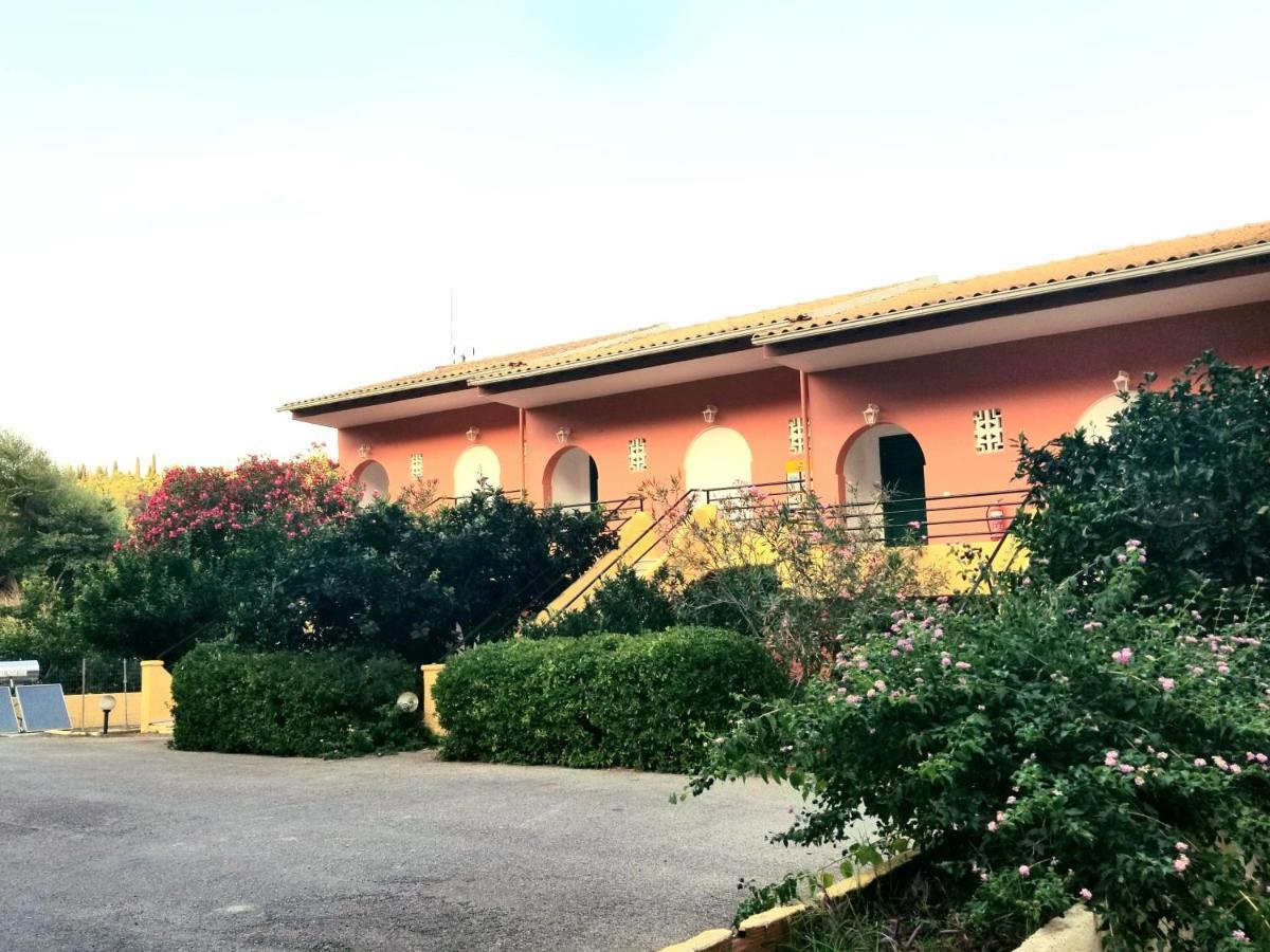 Апартаменты Corfu Escape Five Агиос-Георгиос-Пагон Экстерьер фото